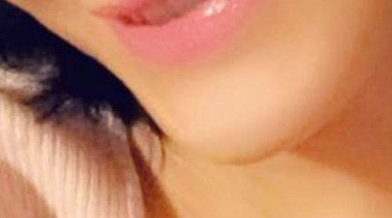 Sevgili arıyorum diyen bayanların cep telefonu numaraları, Sevgili arıyorum diyen Aklı başında boşanmış zengin yaşlı bayanların cep telefonu ve WhatsApp sohbet numaraları, Evlenmek istiyorum cep telefon numaram